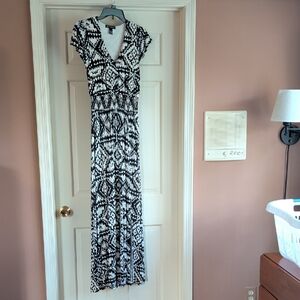 INC International Concepts Black & Cream Geometric Maxi Dress